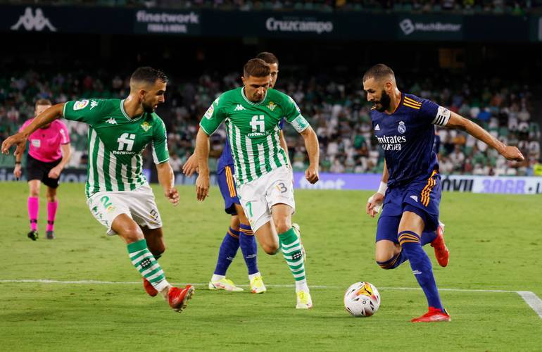 华体会hth包含转会期比利亚雷亚尔造点机会：足总杯节点到来，引发热议，纪律约束更严格的词条